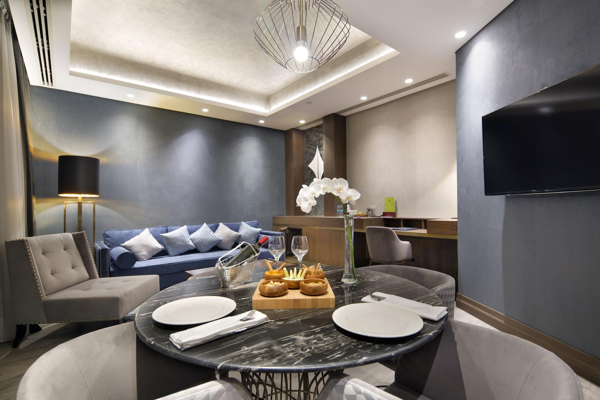伊斯坦布尔希尔顿逸林酒店 - 皮亚利帕萨 外观 照片 The Residence, The Ritz-Carlton, Dubai