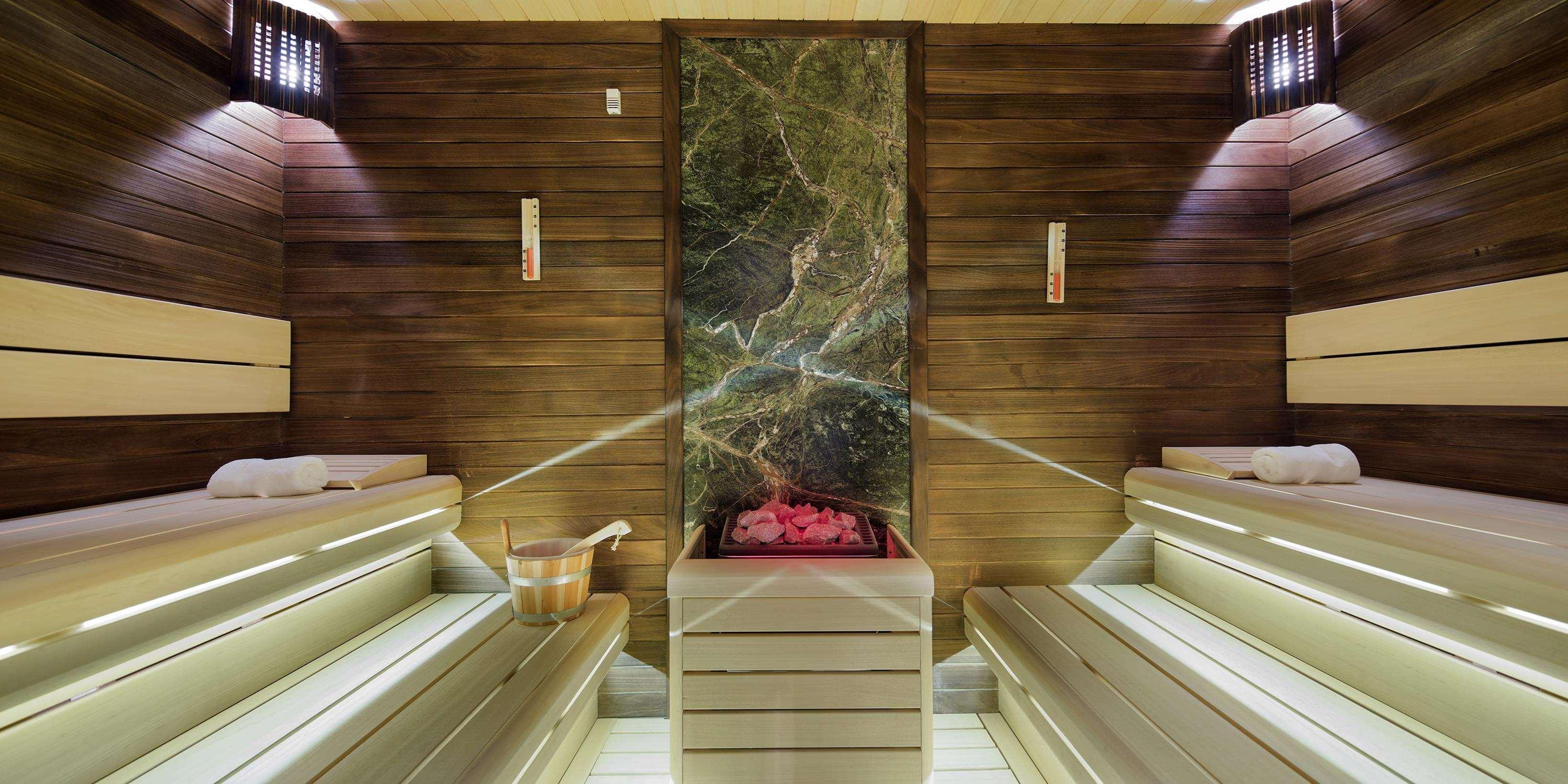 伊斯坦布尔希尔顿逸林酒店 - 皮亚利帕萨 外观 照片 A modern Finnish sauna
